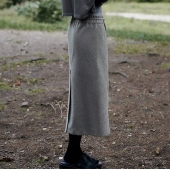 NWT ZARA Womens Felt Grey Tie Waist Skirt Size XS - Picture 3 of 5